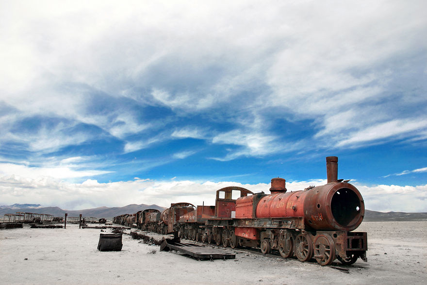 11 Tren abandonado oxidándose en Uyuni, Bolivia