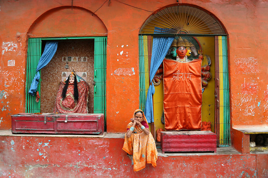 14 Mujer en Varanasi, India