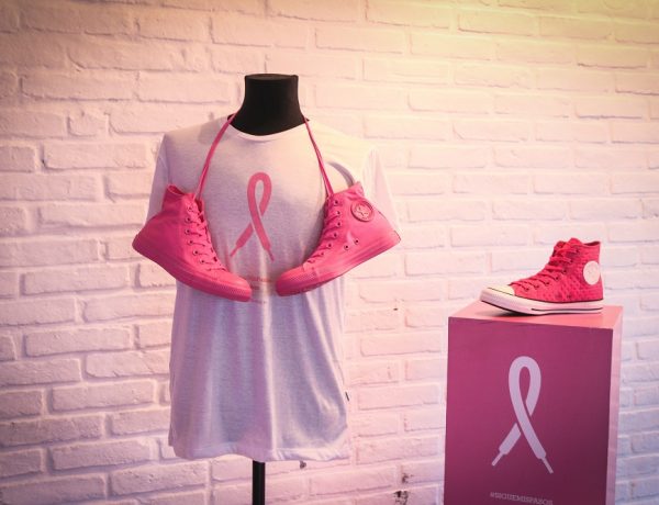 Converse Tramando contra Cancer de mama Macma