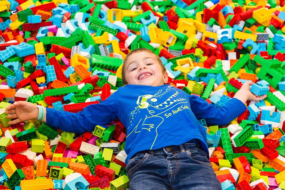 BrickLive, por primera vez una experiencia única para los fans de LEGO®