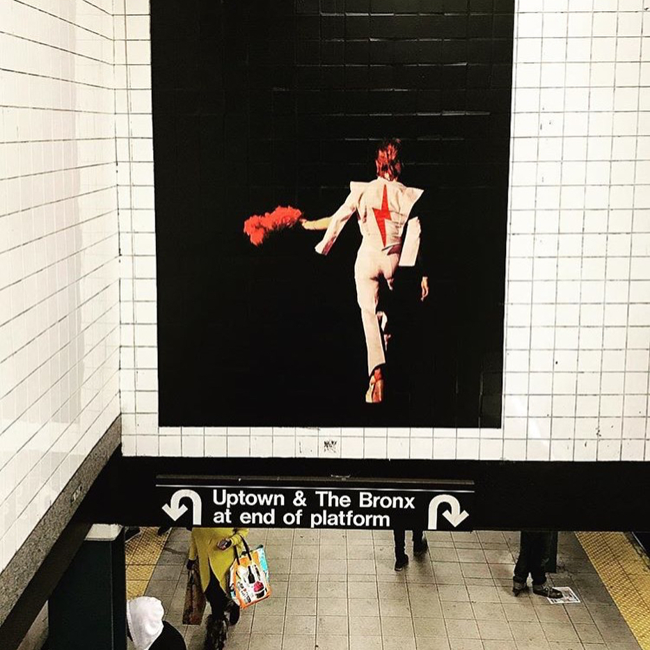 David Bowie invadió una estación de subte de Nueva York (1)