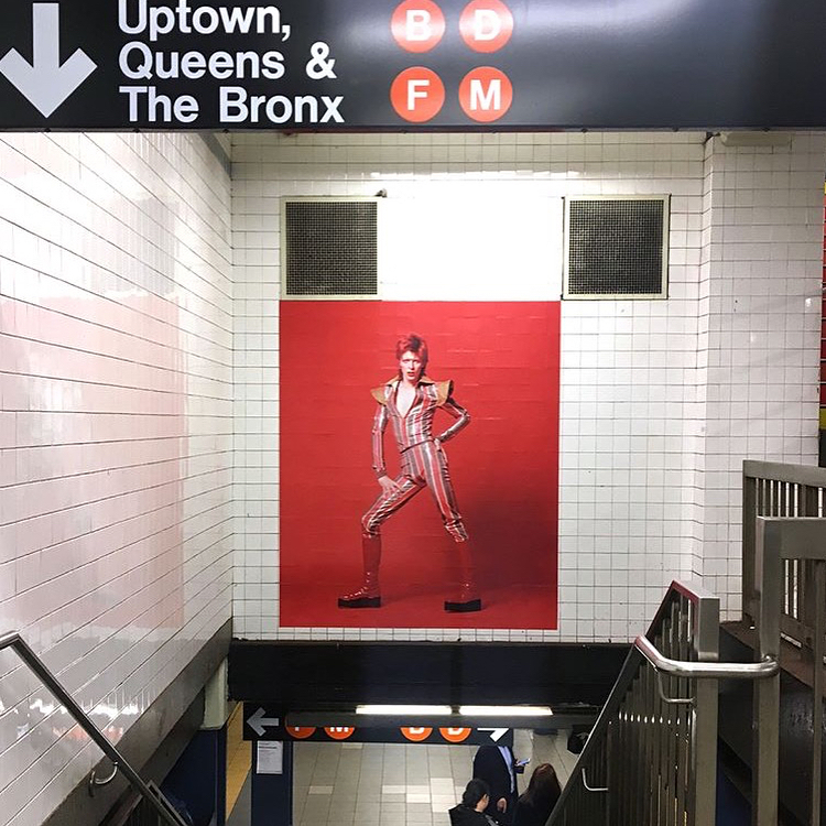 David Bowie invadió una estación de subte de Nueva York (6)