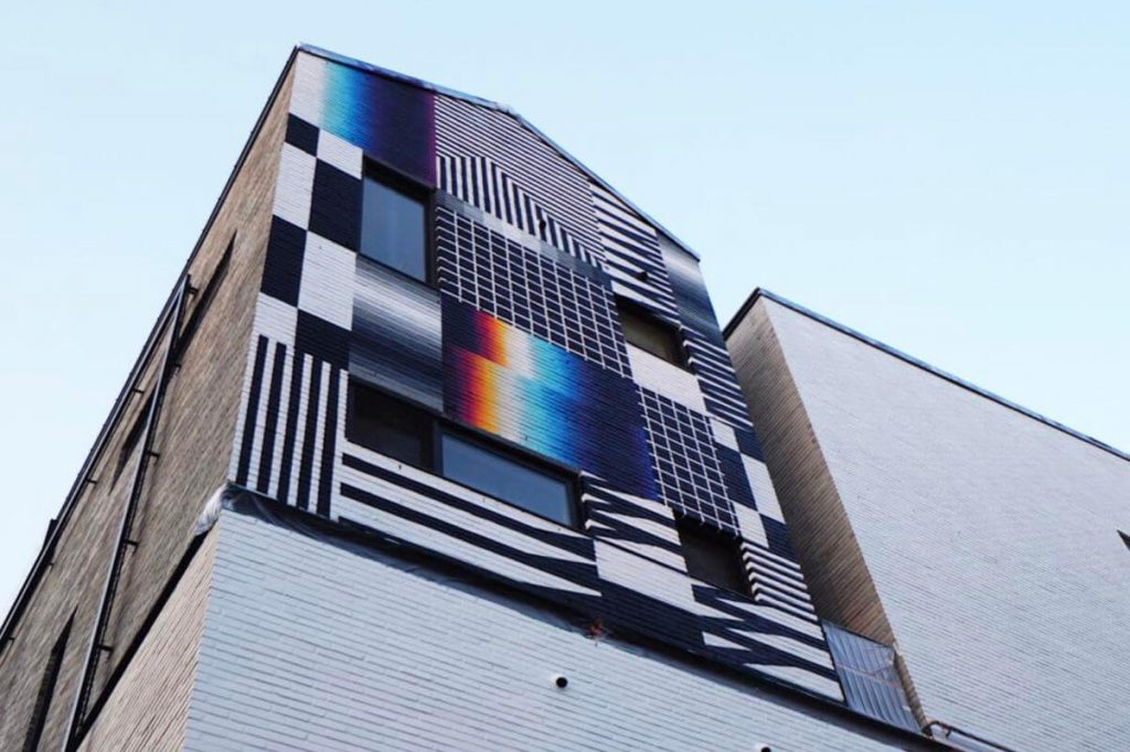 Nuevo mural de Felipe Pantone en 3D y de 4 pisos de altura (2)