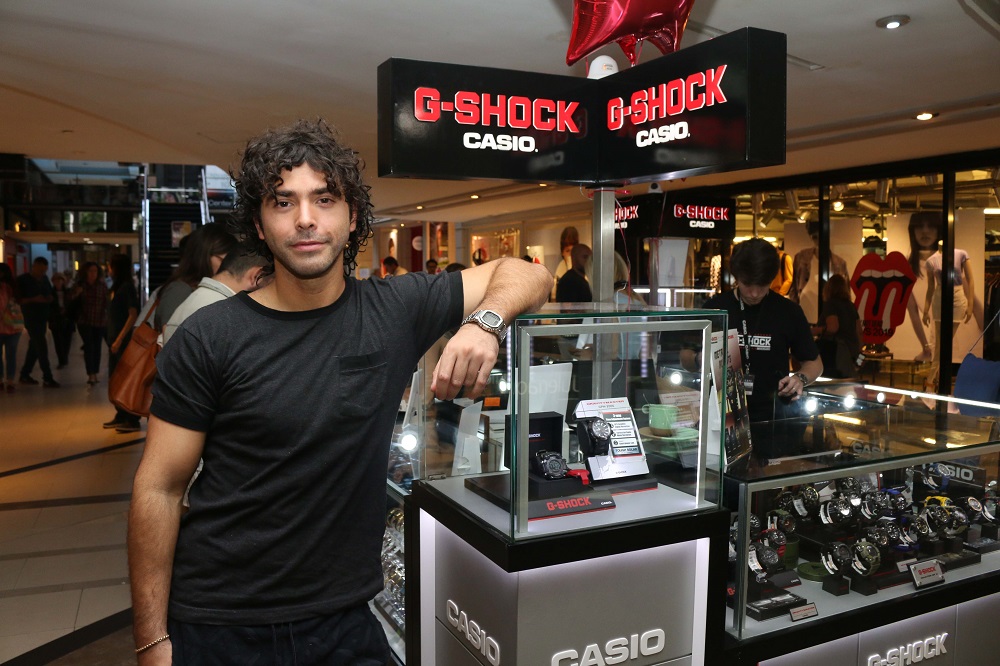 Nazareno Casero en la apertura del G-SHOCK Store en Alto Palermo