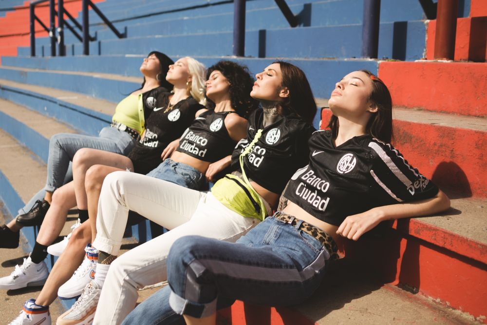 Nike presenta junto a Madness Clothing una edición limitada de la tercera camiseta de San Lorenzo (9)
