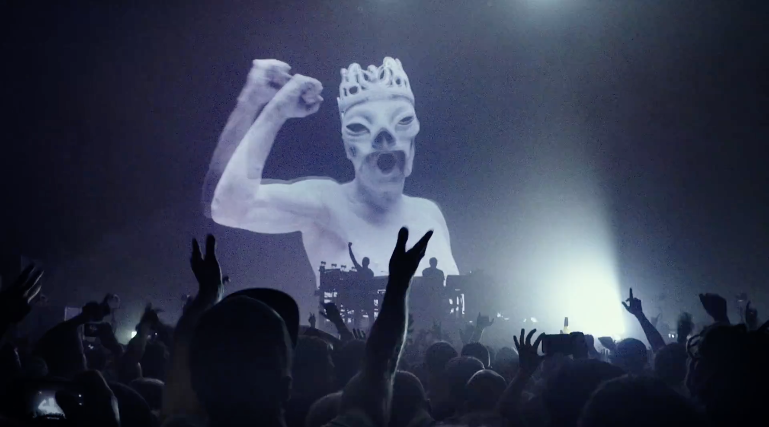 Chemical Brothers presenta el video de su corte MAH loqueva 2