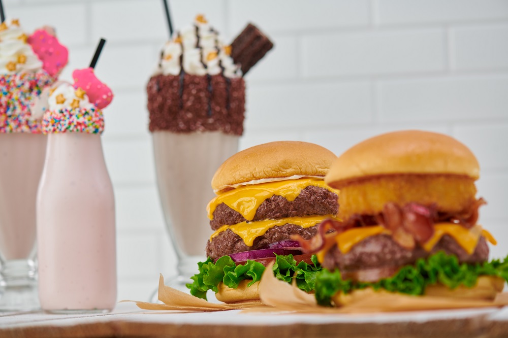Steak Burgers + Shakes Array Hard Rock Café