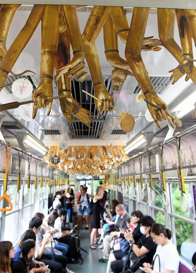 Kyoto tren decorado brazos Kannon (3)