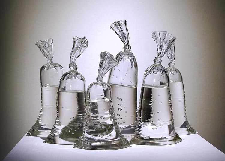 Water-Bags-dylan_martinez_esculturas_vidrio (4)