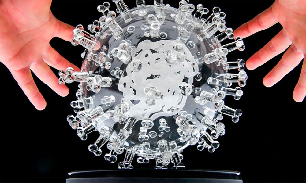 escultura vidrio coronavirus (3)