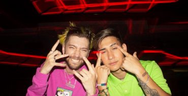 Bhavi, John C y Omar Varela presentan su nuevo single Gira