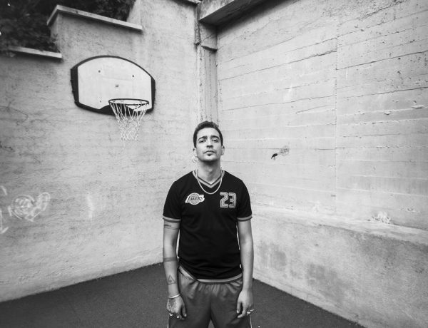 Muerdo denuncia el estallido social en Chile en su nuevo corte Yo pisaré las calles nuevamente