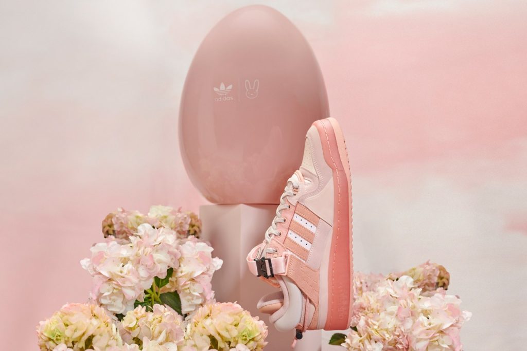 Premio vestíbulo dramático Bad Bunny y adidas Originals celebran las Pascuas con una nueva  colaboración en color rosa pastel | loqueva.com
