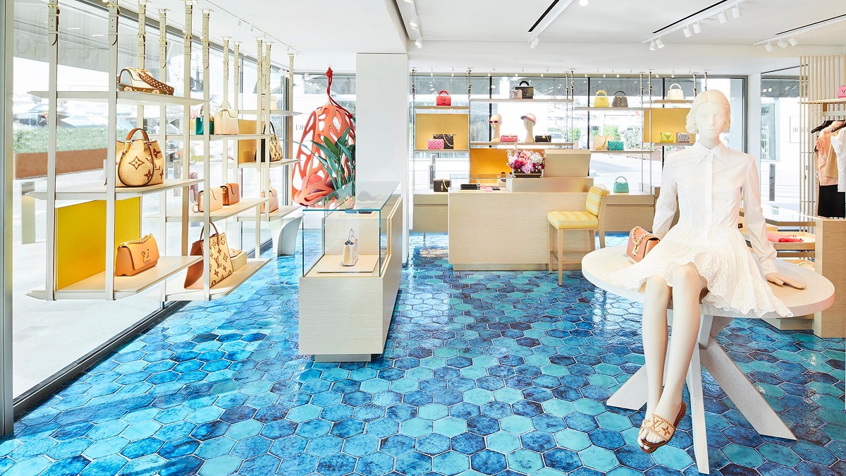 Louis Vuitton abre oficialmente las puertas de su primera tienda